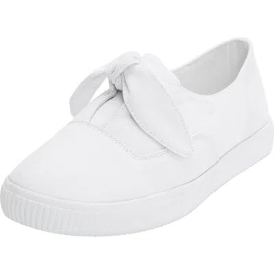 Comfortview The Anzani Slip On Sneaker In White