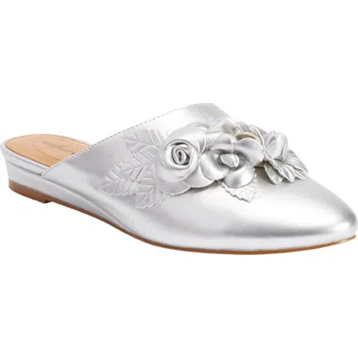 Comfortview The Ayla Slip On Mule In Silver