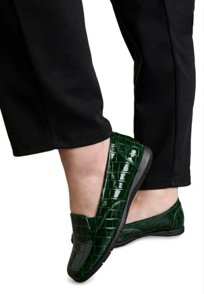 Comfortview The Leisa Slip On Flat In Green