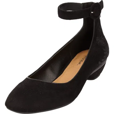 Comfortview The Pixie Pump In Black