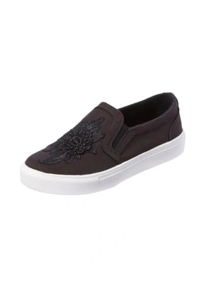 Comfortview The Skyla Slip On Sneaker In Black