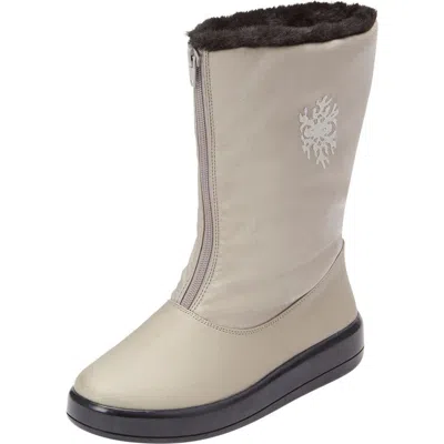 Comfortview The Snowflake Weather Boot In Neutral