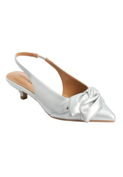 Comfortview The Tia Slingback In Silver