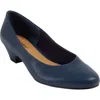Comfortview The Vida Slip On Pump In Blue