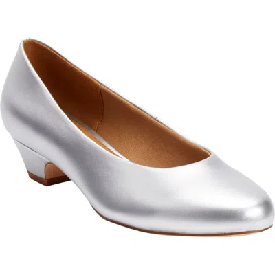Comfortview The Vida Slip On Pump In Silver