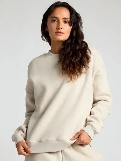 Comfrt Basic Crop Crew Sweatshirt In Brown