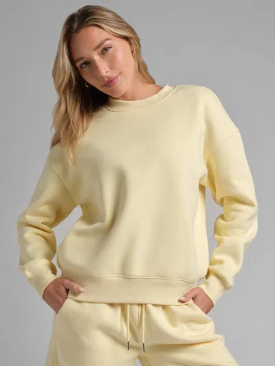 Comfrt Basic Crop Crew Sweatshirt In Yellow