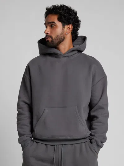Comfrt Basic Crop Hoodie In Gray