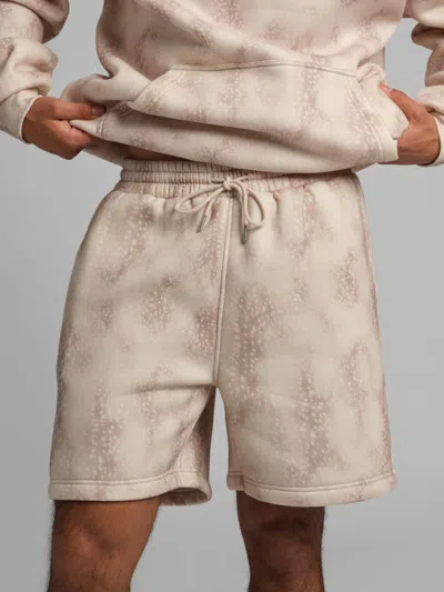 Comfrt Basic Fleece Short In Neutral