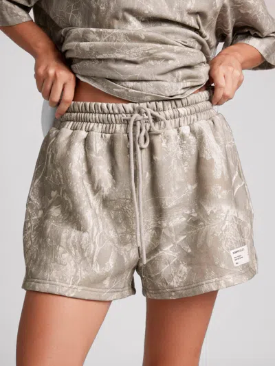 Comfrt Camo Shorts In Neutral