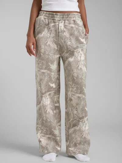 Comfrt Camo Straight Leg Sweatpants In Gray