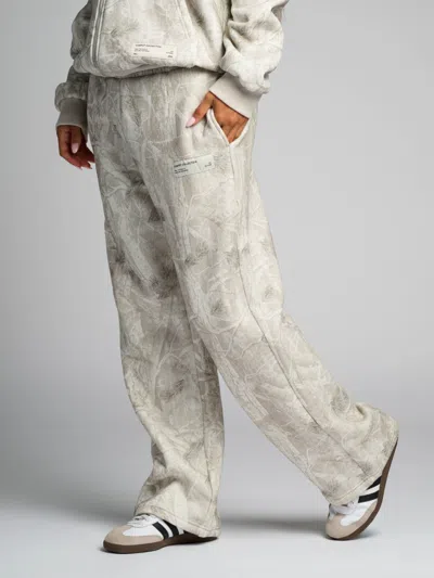 Comfrt Camo Straight Leg Sweatpants In Silver