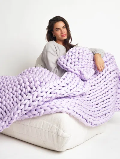 Comfrt Cuddlecloud Weighted Blanket In Purple