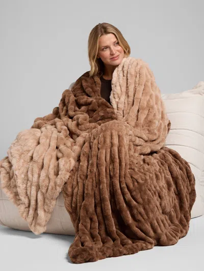 Comfrt Dreamer Blanket In Brown