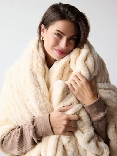 Comfrt Dreamer Blanket In French Vanilla
