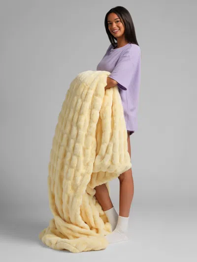 Comfrt Dreamer Blanket In Yellow