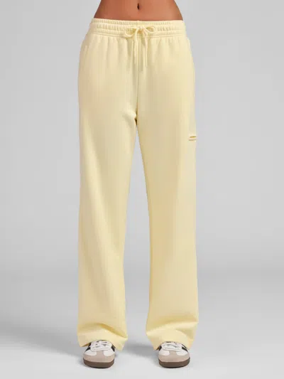 Comfrt Halo Lightweight Airplane Mode Straight Leg Sweatpants In Buttercream