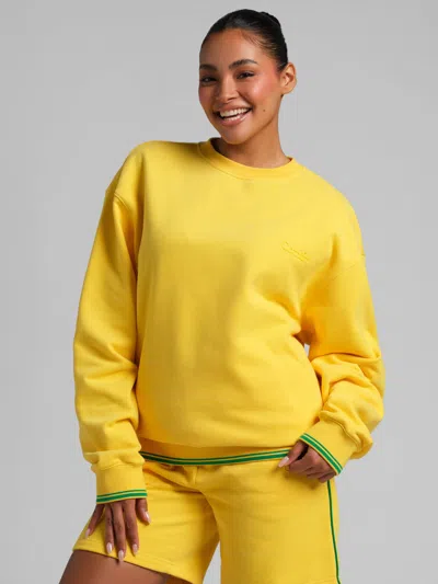 Comfrt Laid Back Halo Fleece Crew Sweatshirt In Yellow