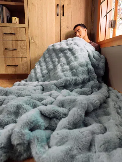 Comfrt Lavender Ember Heated Blanket In Gray