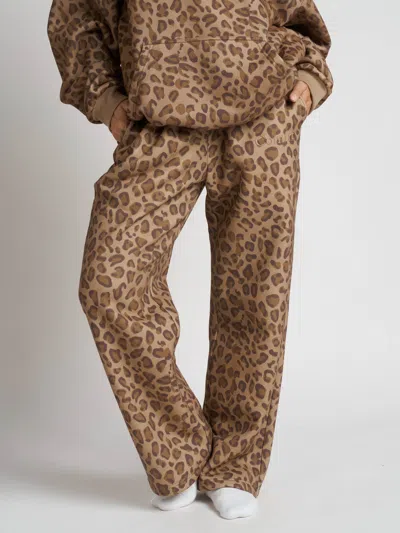 Comfrt Minimalist Straight Leg Sweatpants In Animal Print