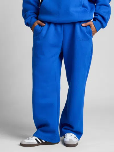 Comfrt Minimalist Straight Leg Sweatpants In Blue