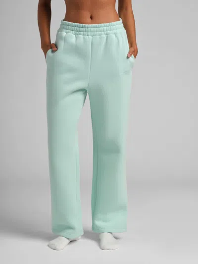Comfrt Pastel Straight Leg Sweatpants In Green
