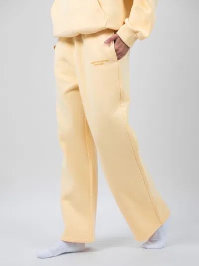 Comfrt Pastel Straight Leg Sweatpants In Yellow