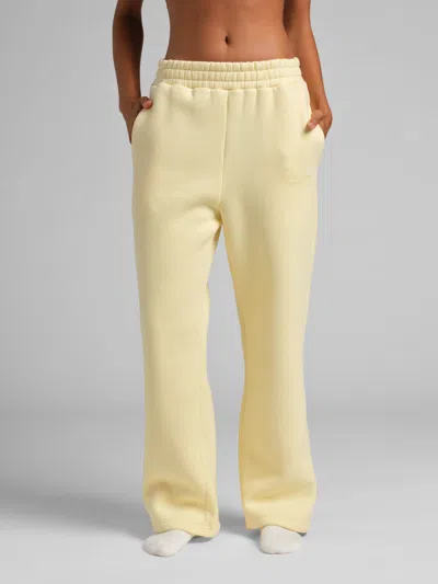 Comfrt Pastel Straight Leg Sweatpants In Yellow