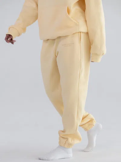 Comfrt Pastel Sweatpants In Yellow