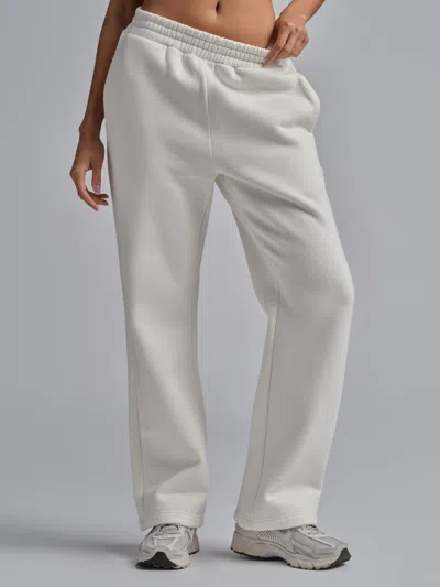 Comfrt Signature Straight Leg Sweatpants In Sand