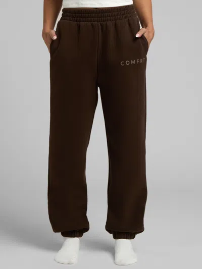 Comfrt Tranquil Sweatpants In Brown