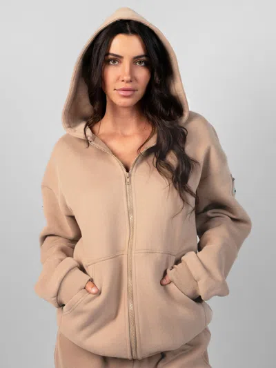 Comfrt Travel Essentials Zip Hoodie In Latte