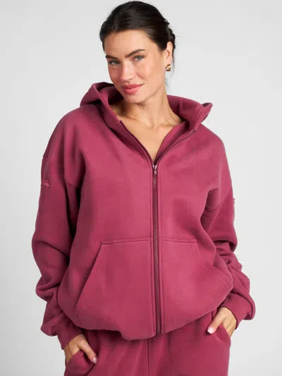Comfrt Travel Essentials Zip Hoodie In Red