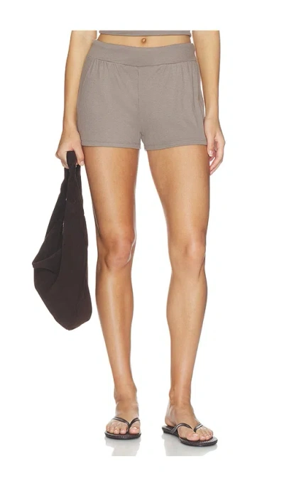 Commando Better Than Basic Rib Relaxed Short In Gold