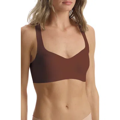 Commando Butter Soft Racerback Bralette In Cinnamon