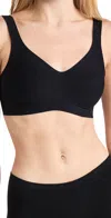 Commando Butter Soft Support Racerback Bralette In Black In Black