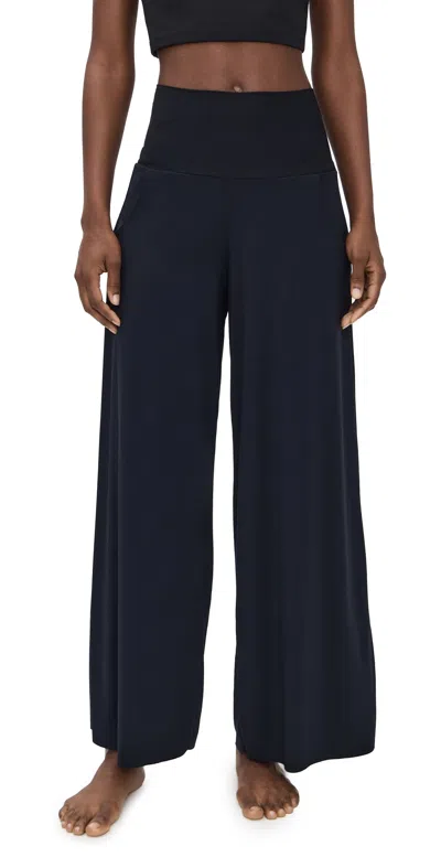 Commando Butter Wide Leg Pants Black In Blue