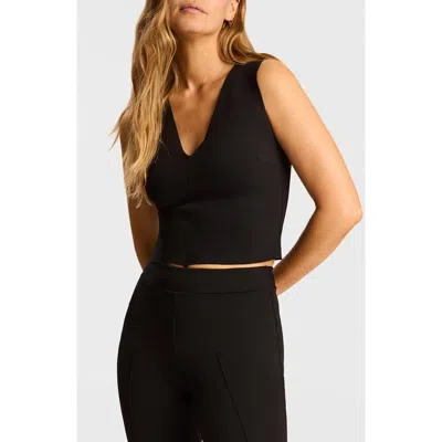 Commando Ceo Scuba Knit V-neck Shell In Black