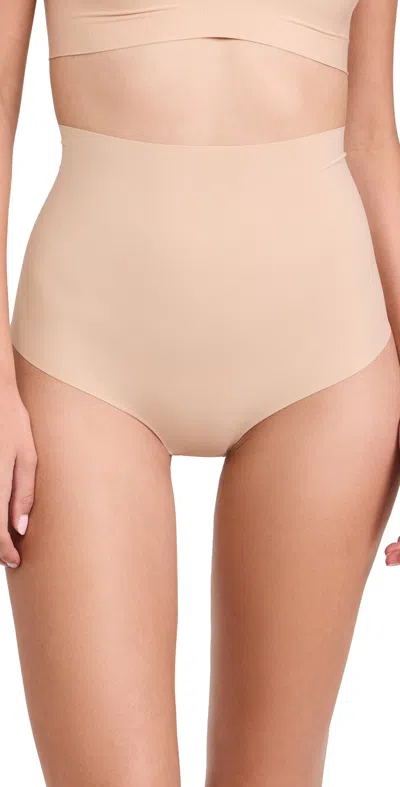 COMMANDO CONTROL THONG BEIGE