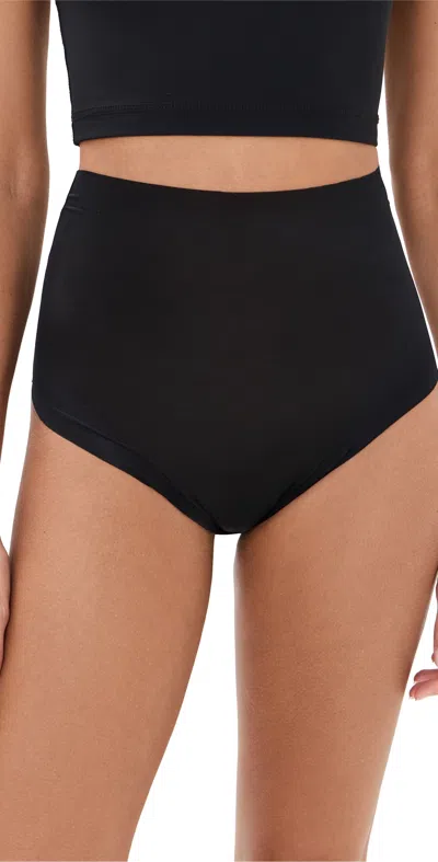 COMMANDO FEATHERLIGHT CONTROL THONG BLACK