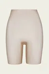 Commando Featherlight Control Short In Beige