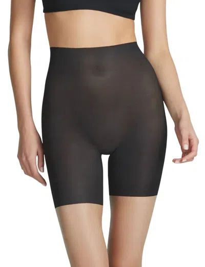 Commando Featherlight Control Short In Black