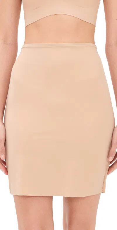 COMMANDO HALF SLIP WITH CONTROL SHORTS BEIGE