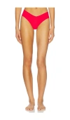 Commando Invisible Rib Thong In Red