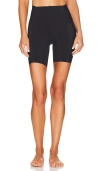 Commando Classic Control Short In Black In Black