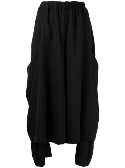 Comme Des Garçons Asymmetric Mid-rise Cropped Trousers In Schwarz