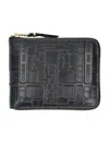 Comme Des Garçons Small Zip Wallet Embossed Logotype In Black