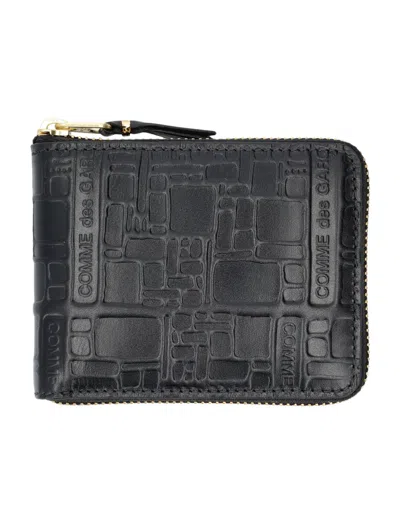 Comme Des Garçons Comme Des Garcons Wallet Minimalist Embossed Zip Wallet 9.5cm X 11cm In Black