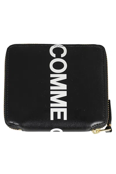Comme Des Garçons Huge Logo In Black