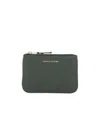 Comme Des Garçons Logo-print Zipped Wallet In Green